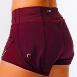 Zyia plum mesh energy shorts
